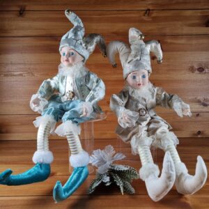 Zenélő, bólogató porcelán manók